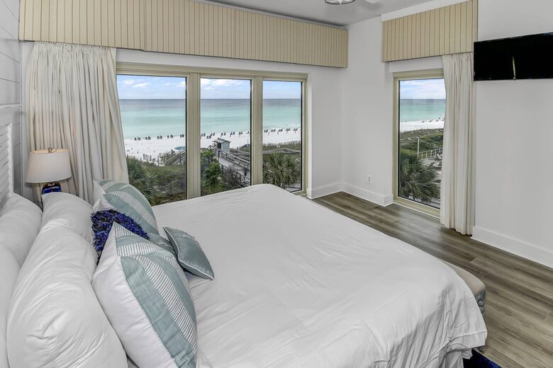 Pelican's Perch | Newly Renovated Gulf Front Unit - Miramar beach, Florida