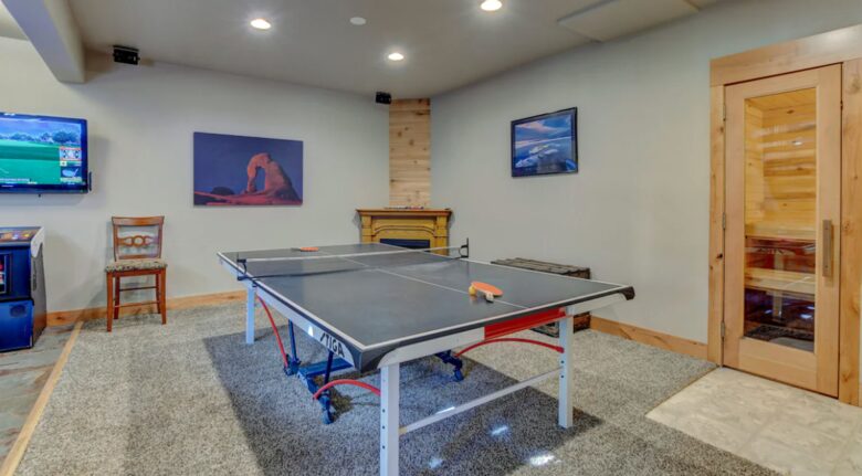 Winter Park Luxury Log Home | Hot Tub | Arcade |Amazing Views - Fraser, Colorado