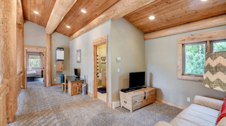 Winter Park Luxury Log Home | Hot Tub | Arcade |Amazing Views - Fraser, Colorado