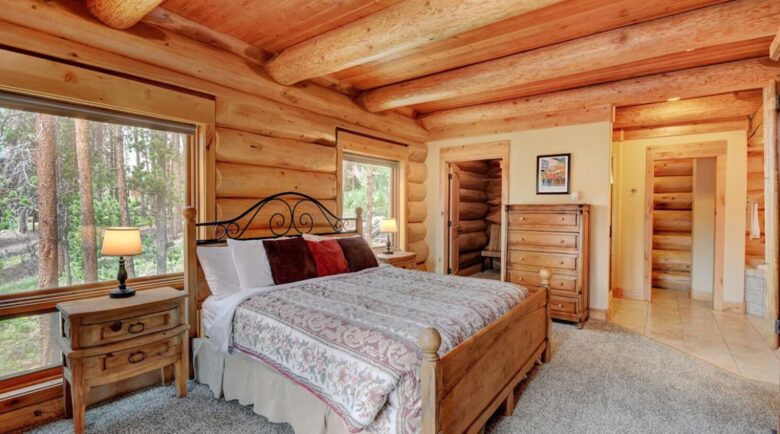 Winter Park Luxury Log Home | Hot Tub | Arcade |Amazing Views - Fraser, Colorado