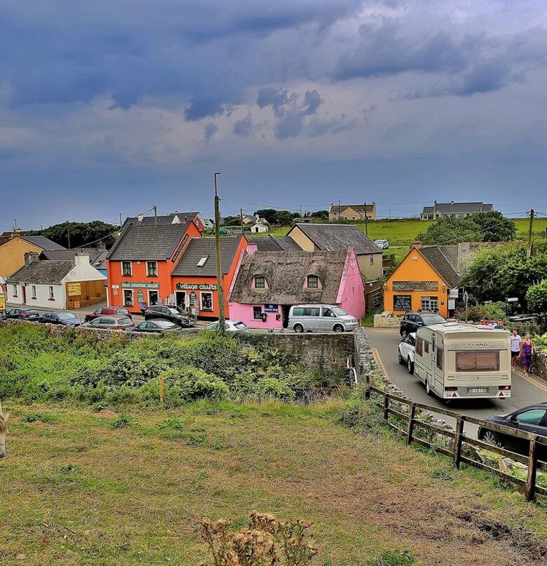 Cottage with breathtaking views atop the Cliffs of Moher - Doolin, Ireland