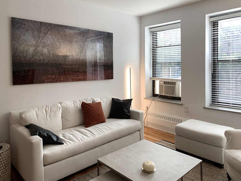 Sun filled apartment with excellent view of Columbus Avenue - New York City, New York