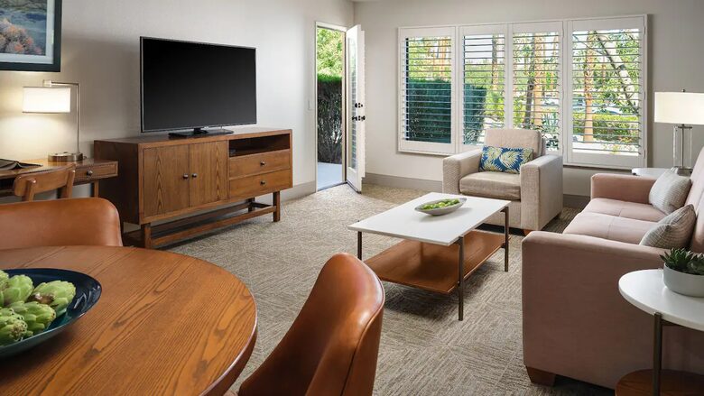 Desert Oasis, Palm Springs Area - One-Bedroom Villa - Cathedral City, California