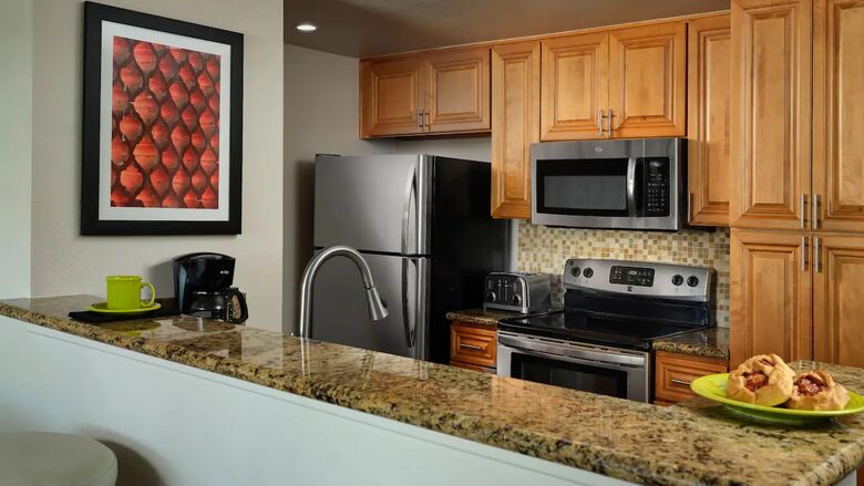 Desert Oasis, Palm Springs Area - One-Bedroom Villa - Cathedral City, California