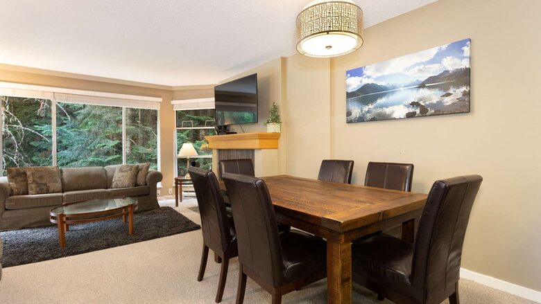 Woodrun Lodge 514 | Ski-In Ski-Out Condo w/ Pool, Hot Tub - Whistler, Canada