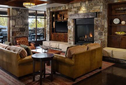 Northstar Lodge, Lake Tahoe - Two-Bedroom Residence with Den - Truckee, California