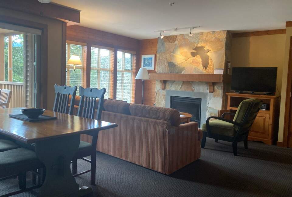 Embarc Whistler | Just steps from the slopes of Blackcomb Mountain - Whistler, Canada