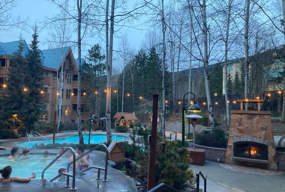Embarc Whistler | Just steps from the slopes of Blackcomb Mountain - Whistler, Canada