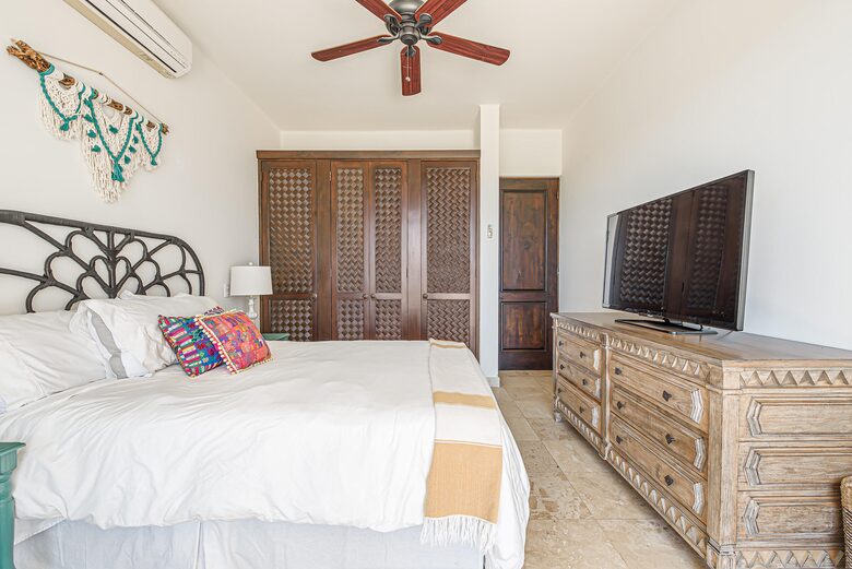 Casa Samadhi Modern Getaway with a Swimmable Beach - Cabo San Lucas, Mexico