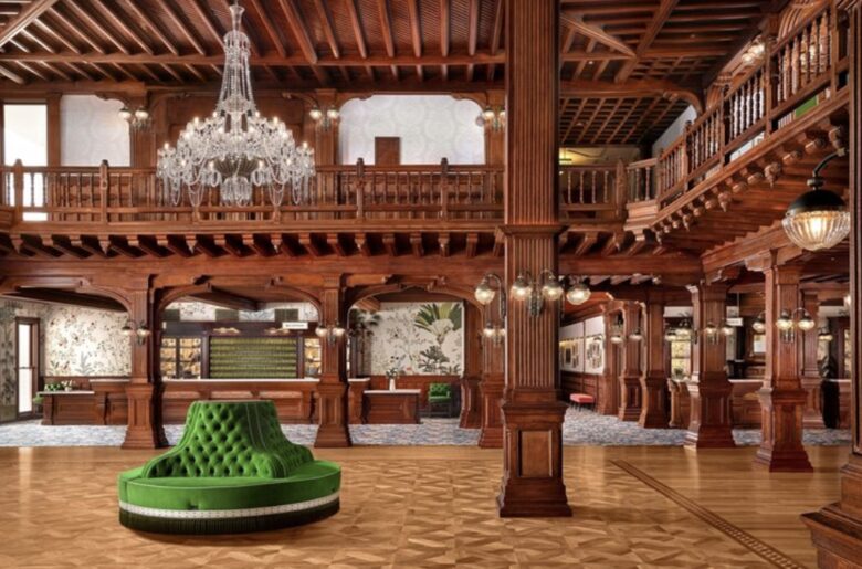 Hotel Del Lobby