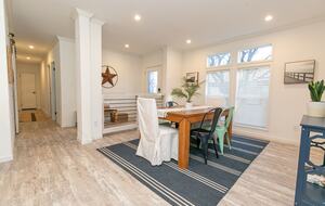 Dockside Digs | Unforgettable Lakefront Retreat on Lake LBJ with incredible amenities - Kingsland, Texas