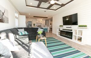 Dockside Digs | Unforgettable Lakefront Retreat on Lake LBJ with incredible amenities - Kingsland, Texas
