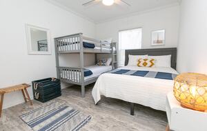 Dockside Digs | Unforgettable Lakefront Retreat on Lake LBJ with incredible amenities - Kingsland, Texas