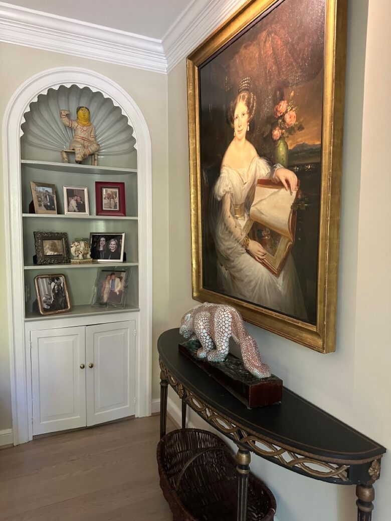 Hill House in Prestigious Bethesda - Bethesda, Maryland