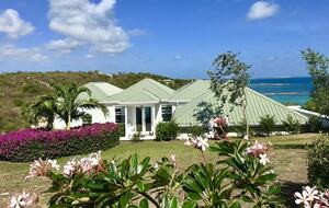 Beautiful 4 Bedroom Waterfront villa in Long Bay, Antigua - St philip's Parish, Antigua and Barbuda