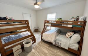 Dockside Digs | Unforgettable Lakefront Retreat on Lake LBJ with incredible amenities - Kingsland, Texas