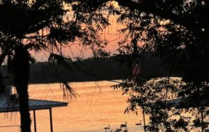 Dockside Digs | Unforgettable Lakefront Retreat on Lake LBJ with incredible amenities - Kingsland, Texas