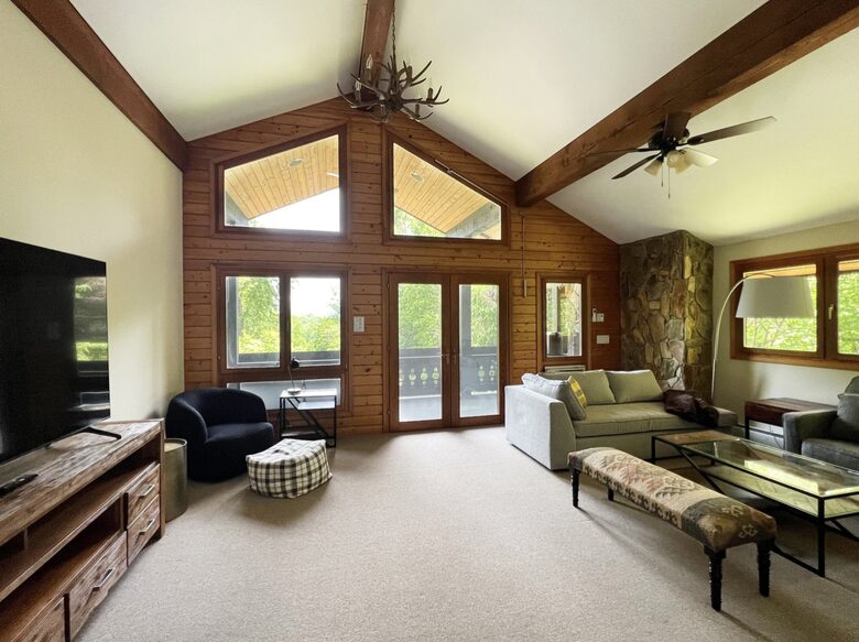 Chalet Lodge - Whittier, North Carolina