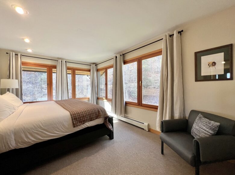 Chalet Lodge - Whittier, North Carolina