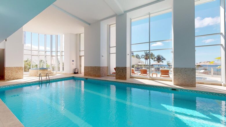 The Cliff Luxury Oceanfront Condo w/ Private Beach - Cupecoy, Sint Maarten (Dutch part)