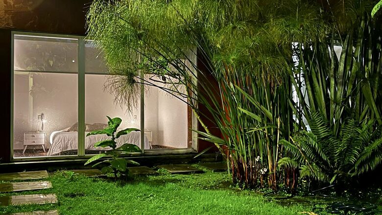 Peaceful Bogotá home surrounded by trees - Bogotá, Colombia