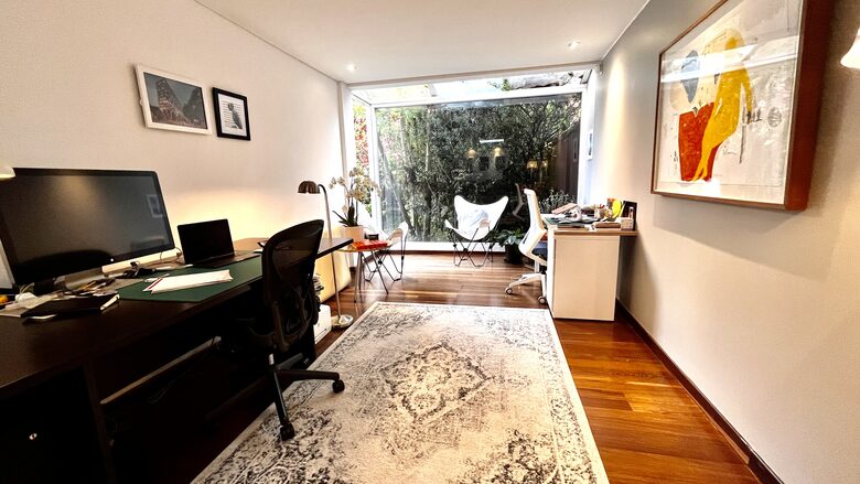 Peaceful Bogotá home surrounded by trees - Bogotá, Colombia