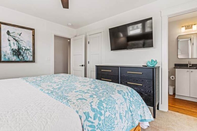 Outer Banks Family Retreat | 58 yards from Beach Access - Southern Shores, North Carolina