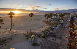 Venice Beachfront Getaway on the Boardwalk - Los Angeles, California