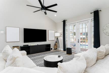 Sunset Mansion | 3 miles from the magic of Disney - Kissimmee, Florida