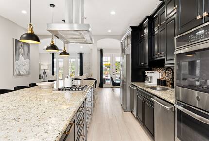 Sunset Mansion | 3 miles from the magic of Disney - Kissimmee, Florida