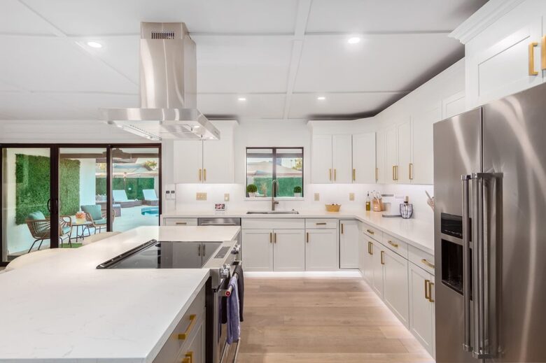 Luxe Downtown Scottsdale Oasis w/ Heated Pool - Scottsdale, Arizona