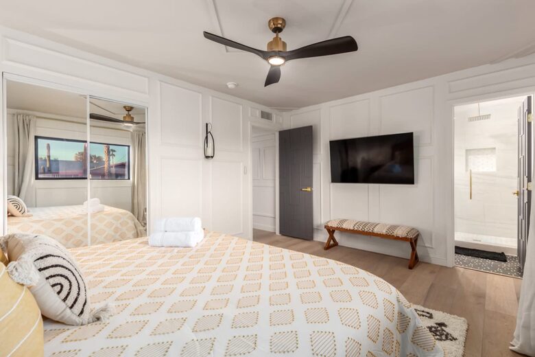 Luxe Downtown Scottsdale Oasis w/ Heated Pool - Scottsdale, Arizona