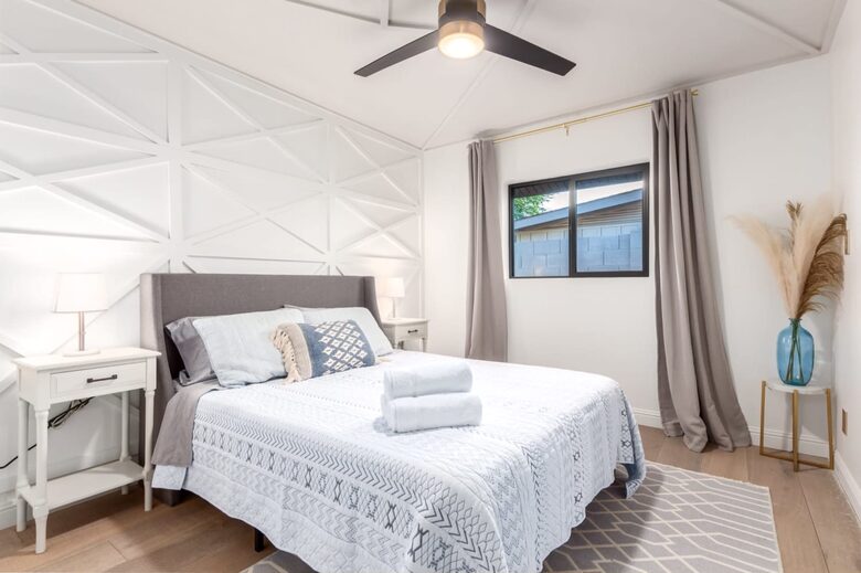 Luxe Downtown Scottsdale Oasis w/ Heated Pool - Scottsdale, Arizona