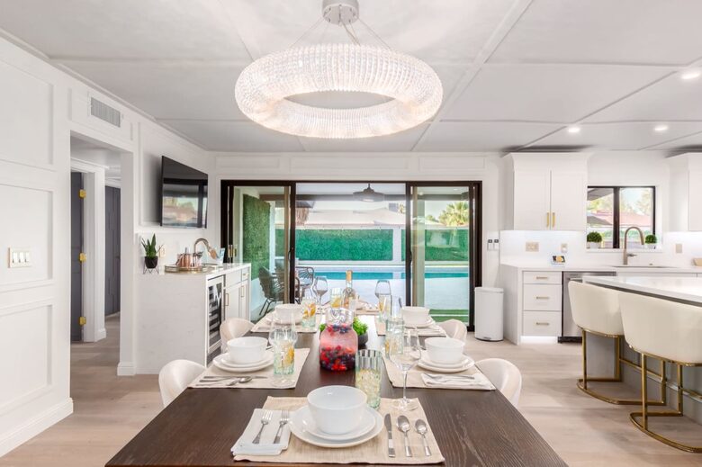 Luxe Downtown Scottsdale Oasis w/ Heated Pool - Scottsdale, Arizona