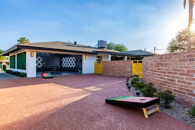 Luxe Downtown Scottsdale Oasis w/ Heated Pool - Scottsdale, Arizona