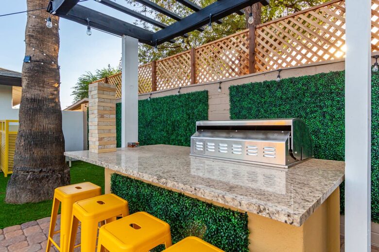 Luxe Downtown Scottsdale Oasis w/ Heated Pool - Scottsdale, Arizona