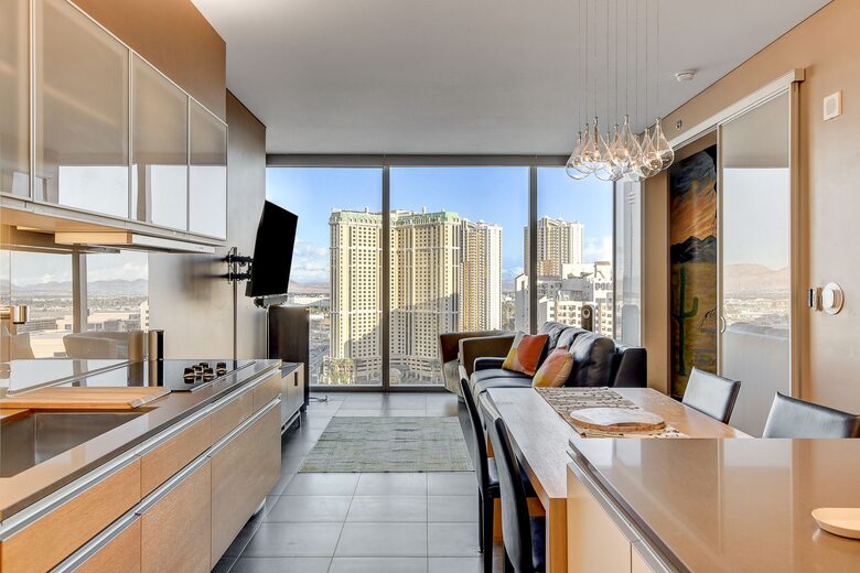 Las Vegas Strip Living - Las Vegas, Nevada