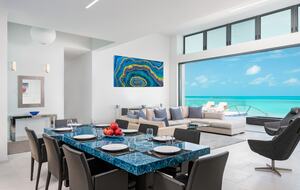Villa Blue Vista Beachfront Villa