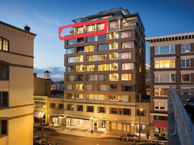 Luxury Condo with Stunning Vistas of the harbour, ocean and mountains - Victoria, Canada