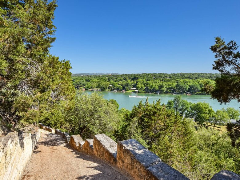 Lake Austin Estate House - Austin, Texas