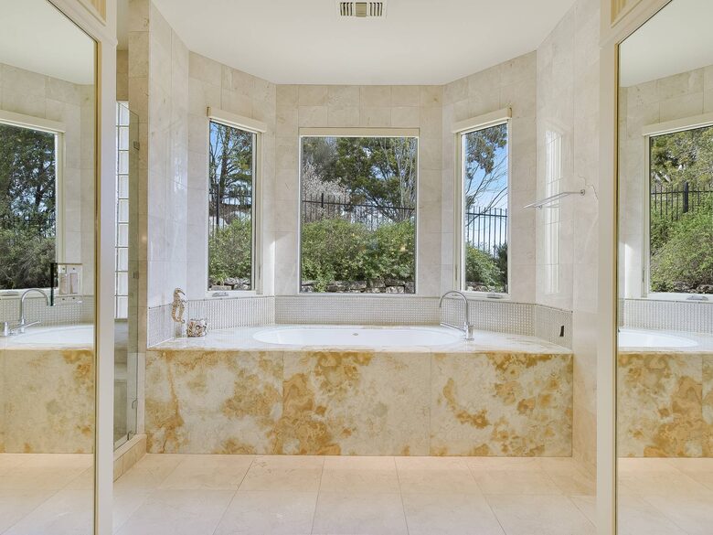 Lake Austin Estate House - Austin, Texas