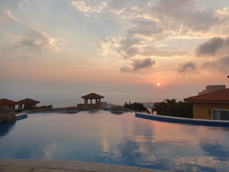 Villa with Ocean View and Private Pool in Acapulco (under remodeling because of Hurracaine until July) - Acapulco, Mexico