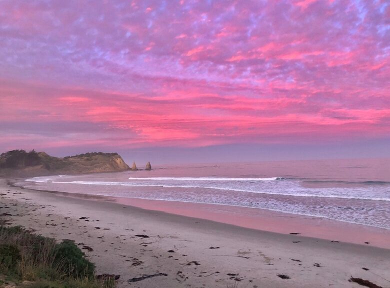 Cloud 9 | Beachfront Retreat - Karitane, New Zealand