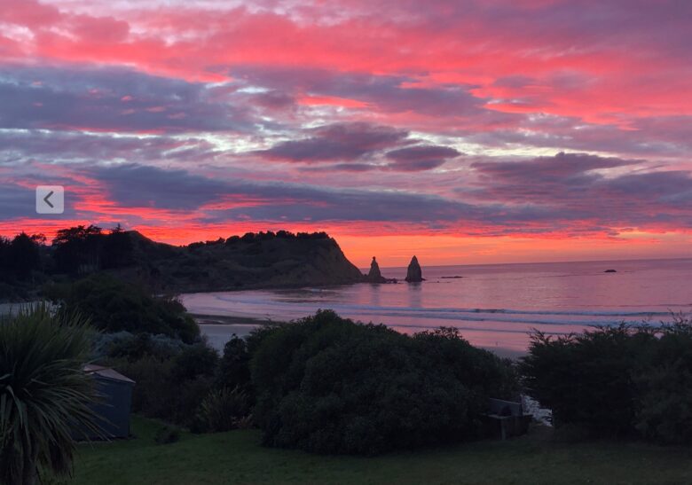 Cloud 9 | Beachfront Retreat - Karitane, New Zealand