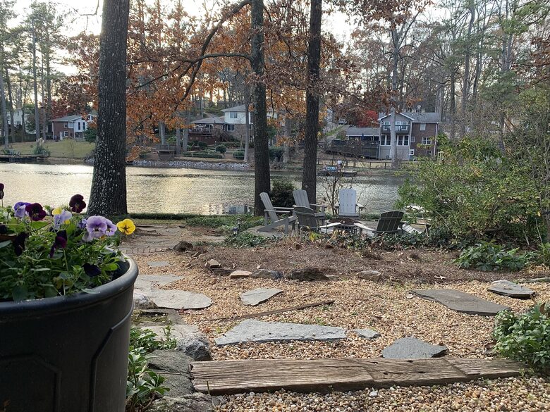 Atlanta Lakefront Tranquil Getaway - Roswell, Georgia