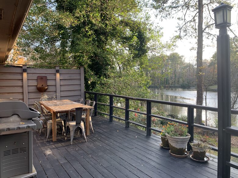 Atlanta Lakefront Tranquil Getaway - Roswell, Georgia