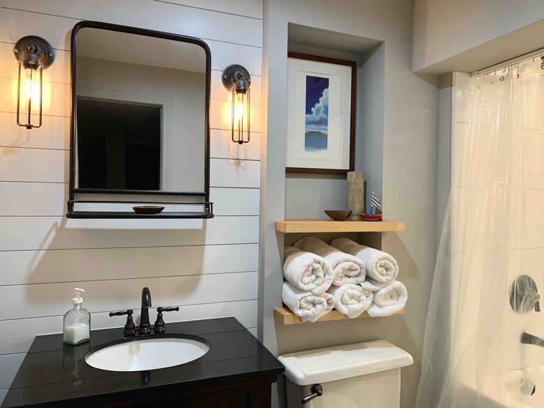 Atlanta Lakefront Tranquil Getaway - Roswell, Georgia