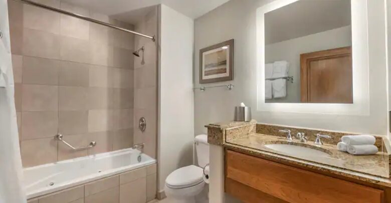 Hilton Grand Vacations Club Valdoro Mountain Lodge Breckenridge | One King Bedroom Suite - Breckenridge, Colorado