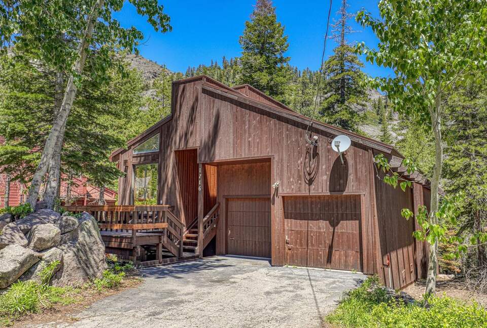 Alpine Meadow Ski Home | Near Lake Tahoe - Alpine Meadows, California