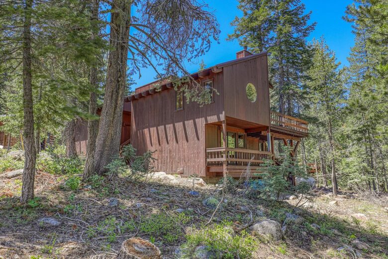 Alpine Meadow Ski Home | Near Lake Tahoe - Alpine Meadows, California